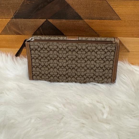 Coach Buckle Wallet - Picture 2 of 5